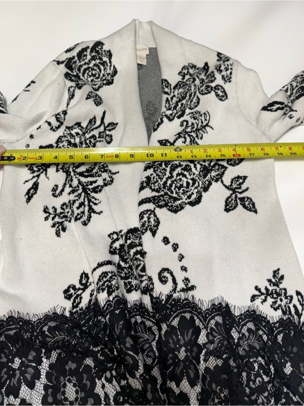 Chico's White Cardigan with Black Floral Lace Motif Size 0/Small - Picture 3 of 8
